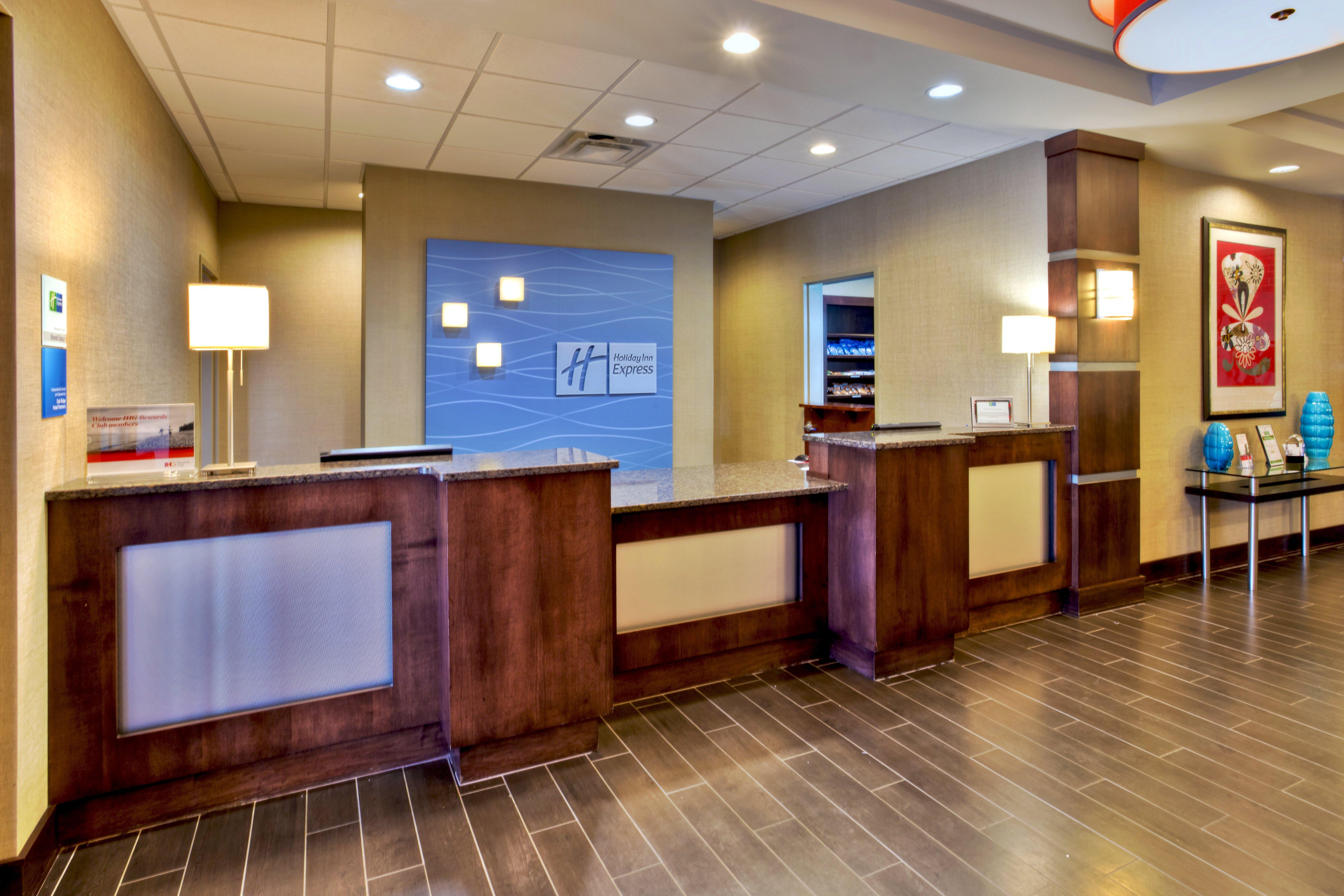 Holiday Inn Express & Suites Oak Ridge By Ihg Eksteriør billede