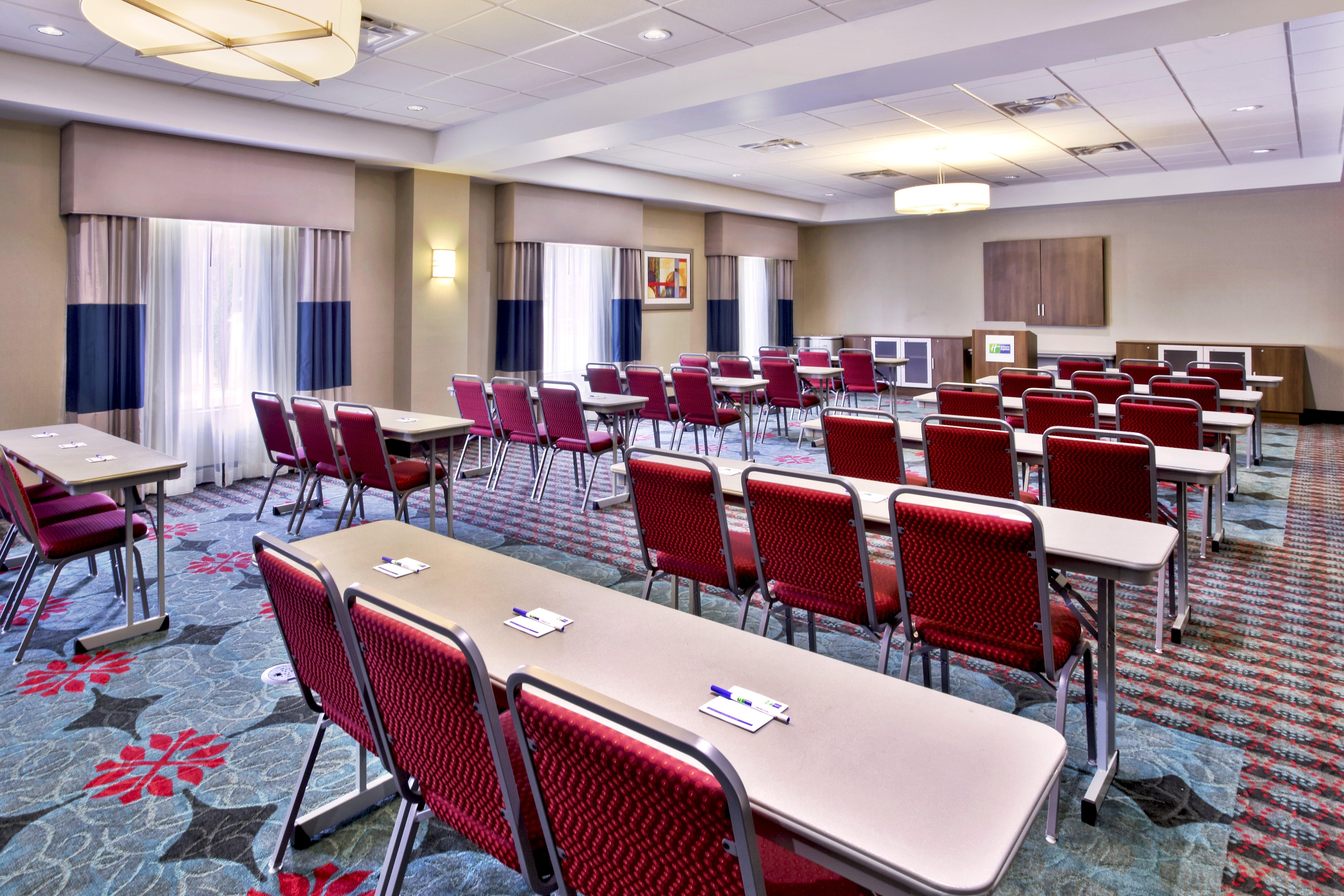 Holiday Inn Express & Suites Oak Ridge By Ihg Eksteriør billede