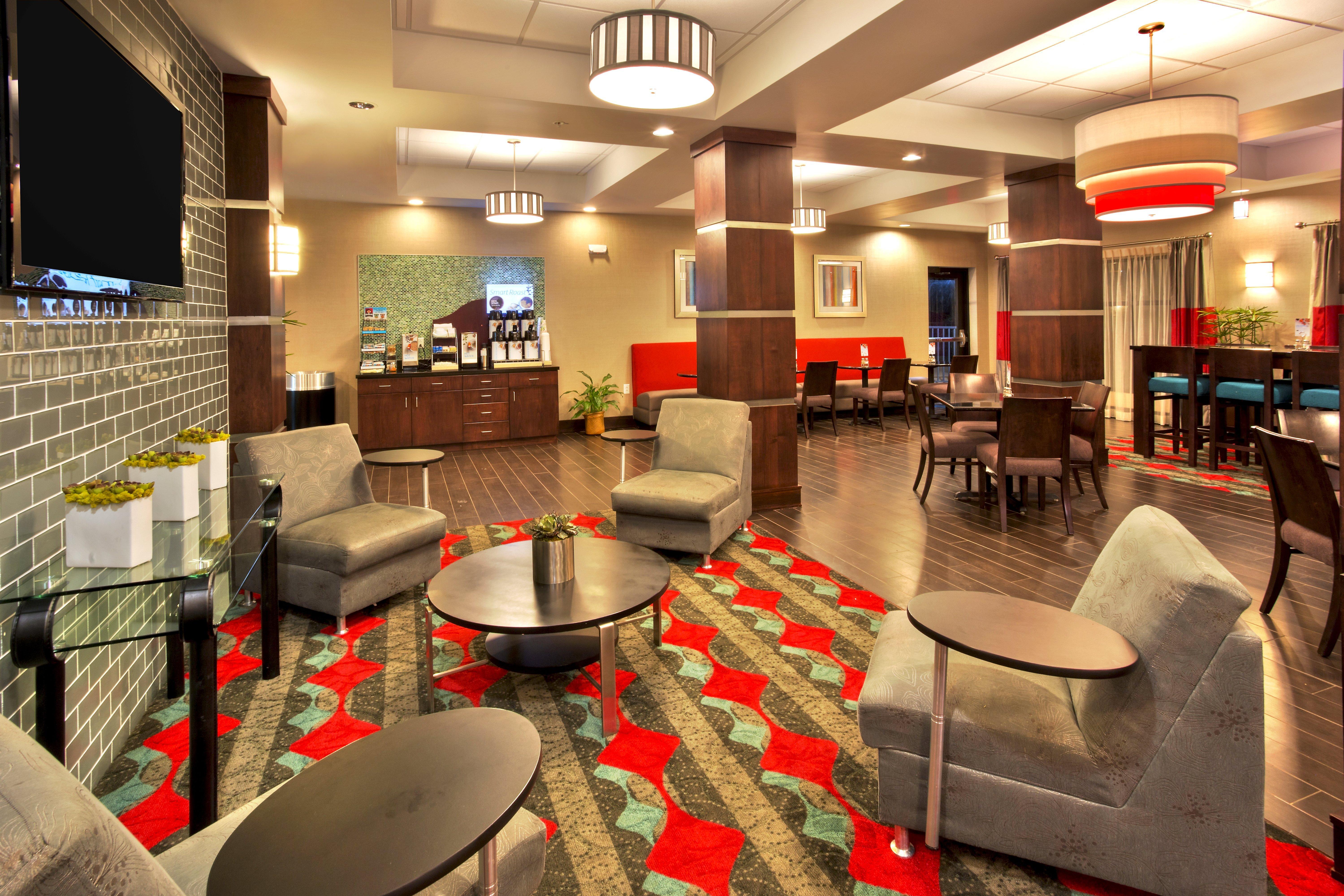 Holiday Inn Express & Suites Oak Ridge By Ihg Eksteriør billede