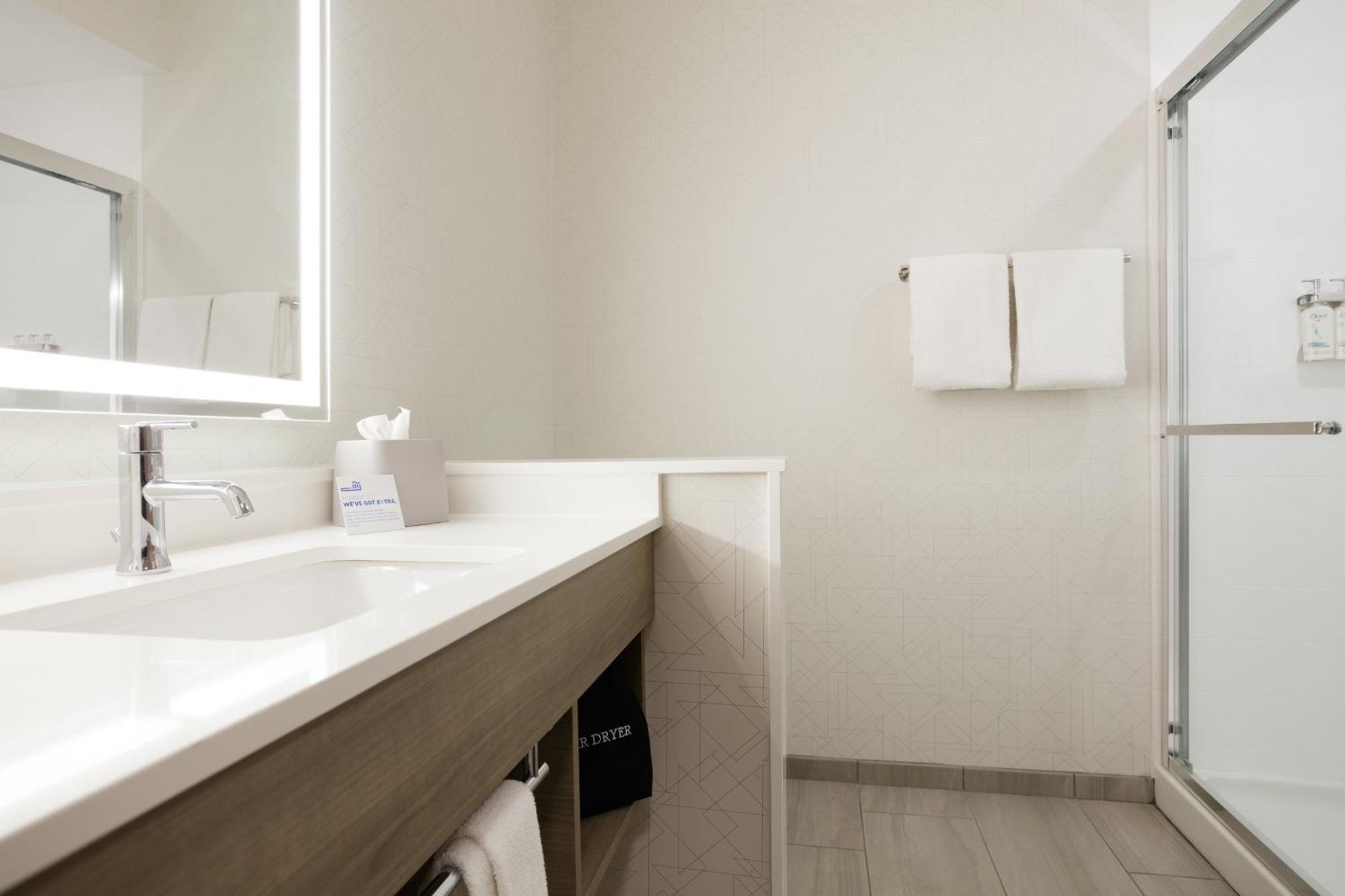 Holiday Inn Express & Suites Oak Ridge By Ihg Eksteriør billede