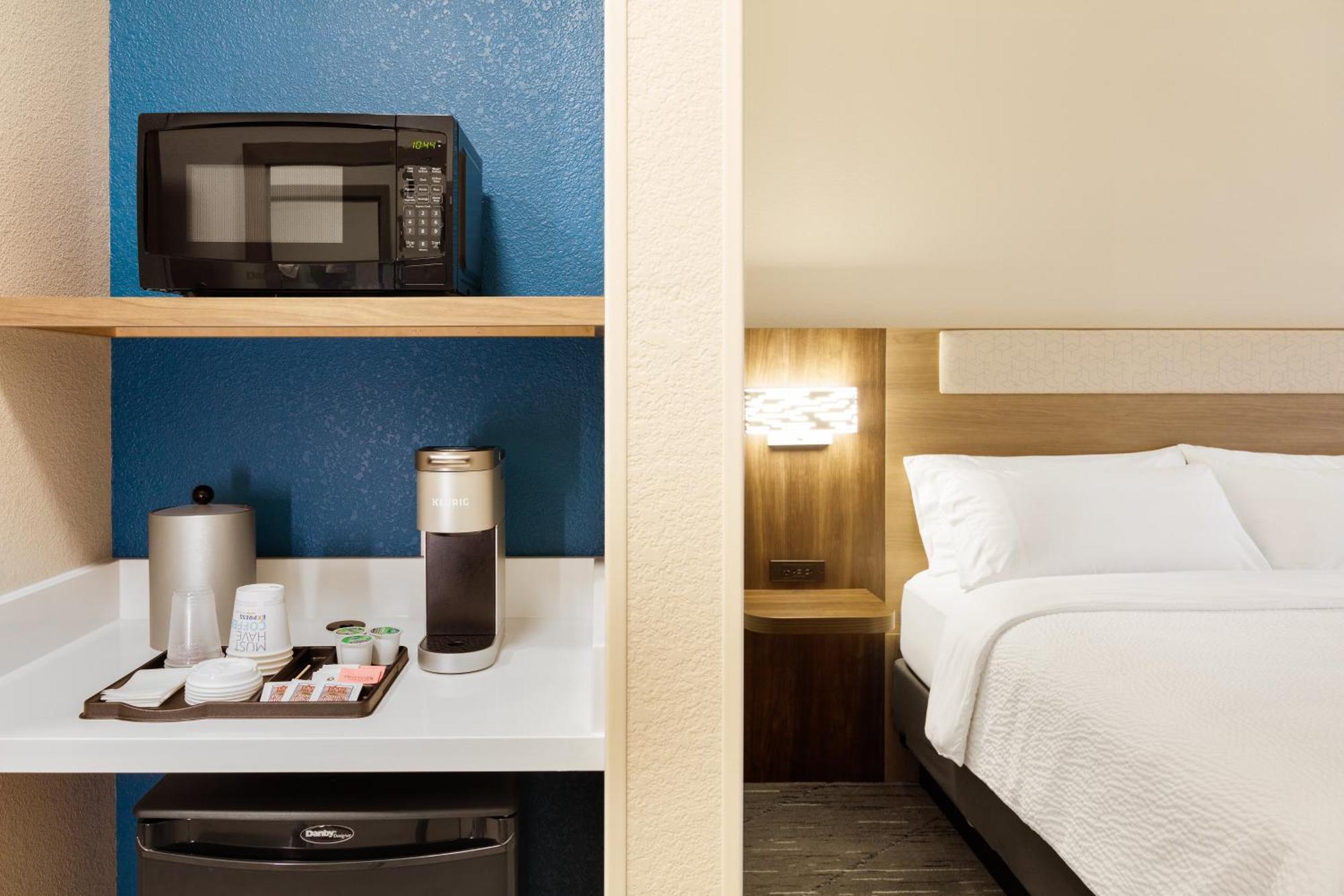 Holiday Inn Express & Suites Oak Ridge By Ihg Eksteriør billede