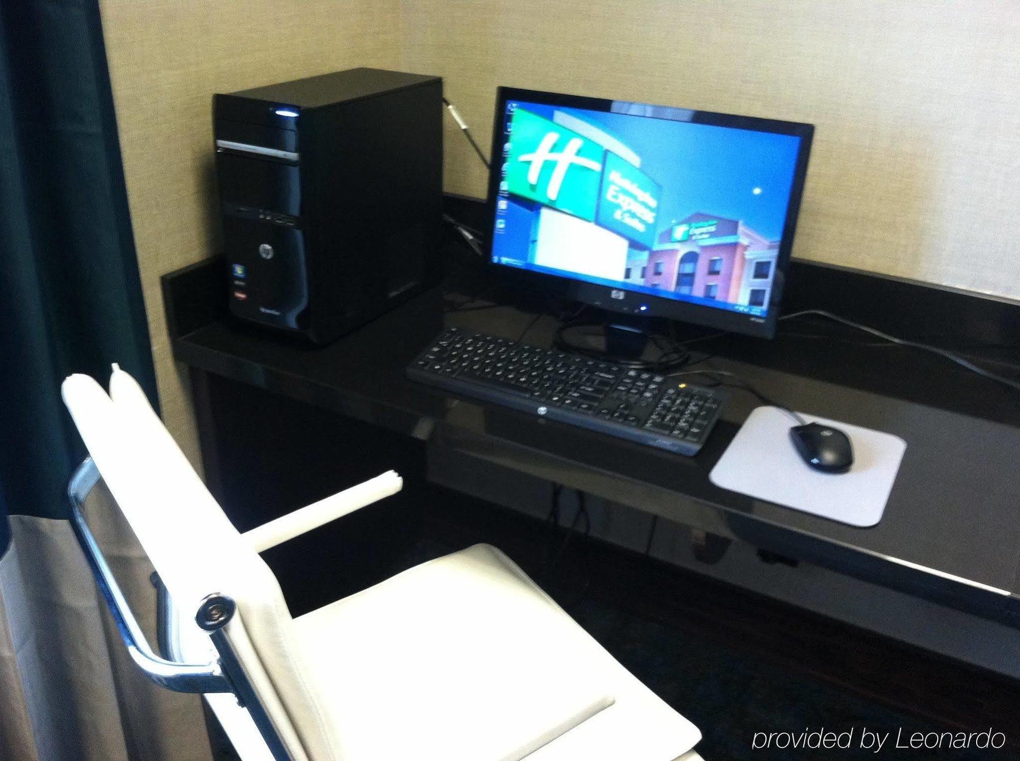 Holiday Inn Express & Suites Oak Ridge By Ihg Eksteriør billede
